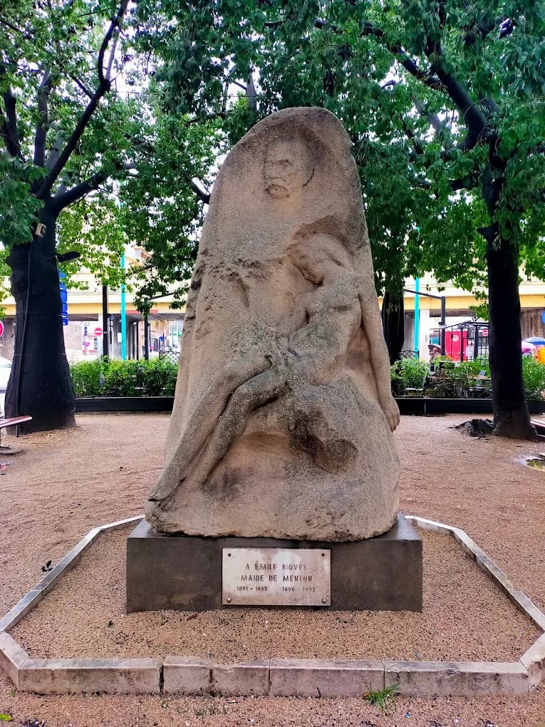 Monument Émile Biovès à Menton